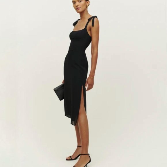 LAST ONE! Reformation Bess Dress in Black - Picture 4 of 16